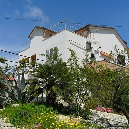 Apartments Rebac Murter Exterior foto